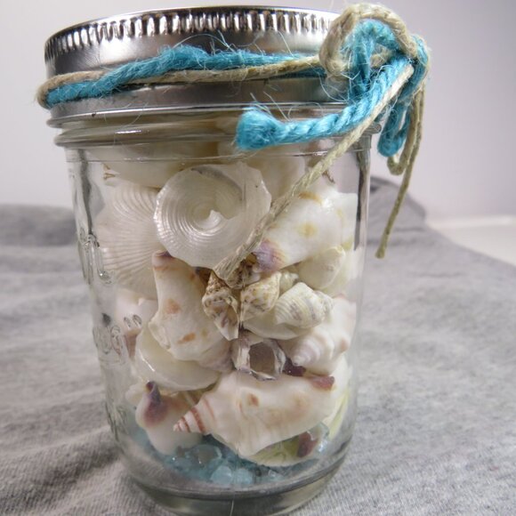Jar of REAL sea shells and with blue sparkly vase filler at bottom - Picture 6 of 13